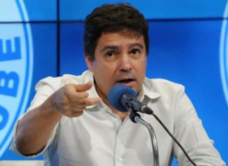 Mais de 130 conselheiros pediram na Justiça retorno de Itair Machado ao Cruzeiro Membros do conselho requereram entrada no processo como ‘assistentes’