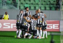 Em dia de protesto, Atlético vence de virada o Ceará no Independência