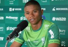 Juninho destaca campanha de recuperação do América na Série B: ‘Saímos do último lugar e agora brigamos em cima’