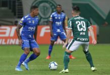 Cruzeiro muda estratégia contra o Palmeiras, mas volta a ser derrotado no Brasileirão.