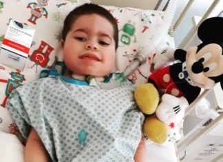 João Miguel completa 02 anos e recebe de presente a primeira dose do medicamento contra a AME