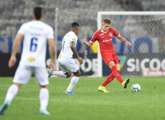 Com ação polêmica do VAR, Cruzeiro empata no Mineirão