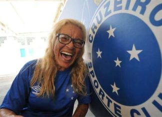 Dona Salomé, torcedora símbolo do Cruzeiro se cala para sempre.