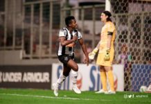 Corinthians não descarta Cazares; meia gostaria de jogar no Timão