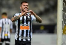 Atlético goleia Patrocinense e garante vaga na semifinal